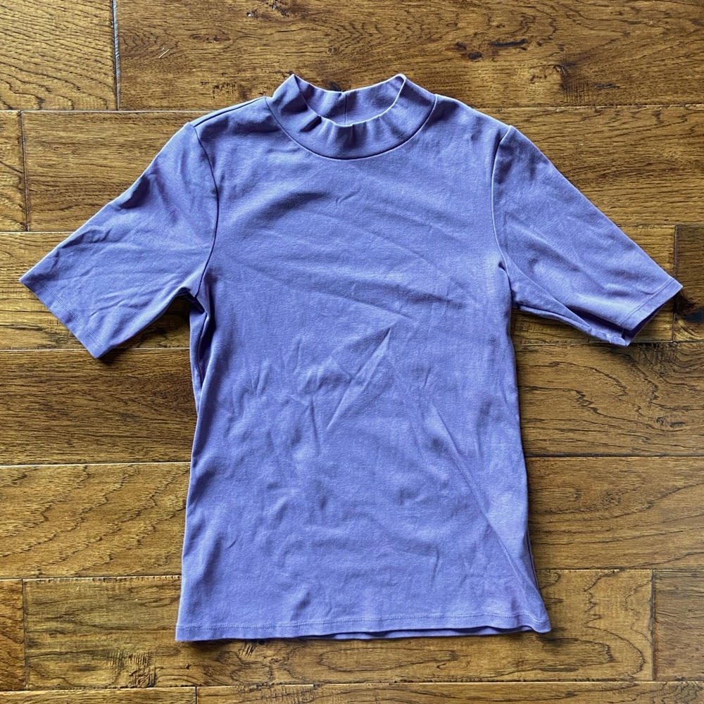 Uniqlo Plum Purple Mock Neck 3/4 Sleeve Tee - Size Small